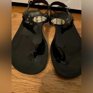 Michael Kors black t-strap gel sandals